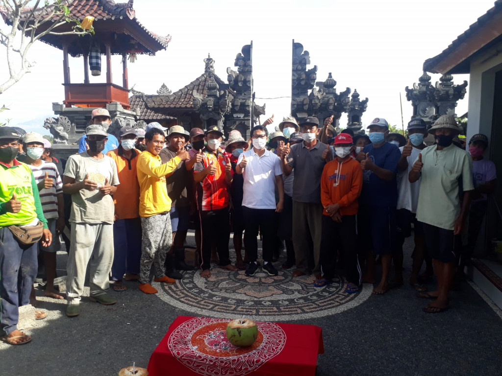 Sekda Adi Arnawa Kunjungi Subak Selasih Desa Sedang